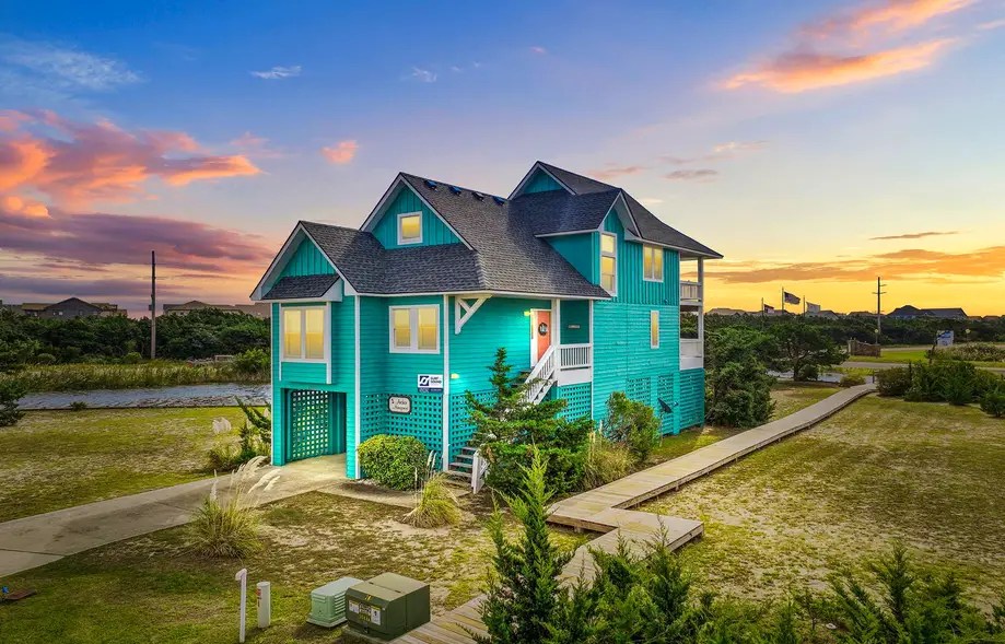 Avon Anchor... Vacation rental home in Avon, NC