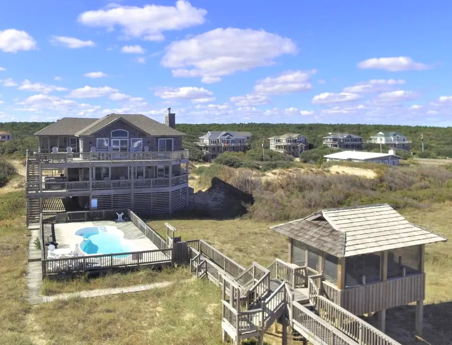 Ten Down Vacation rental home in Carova, NC