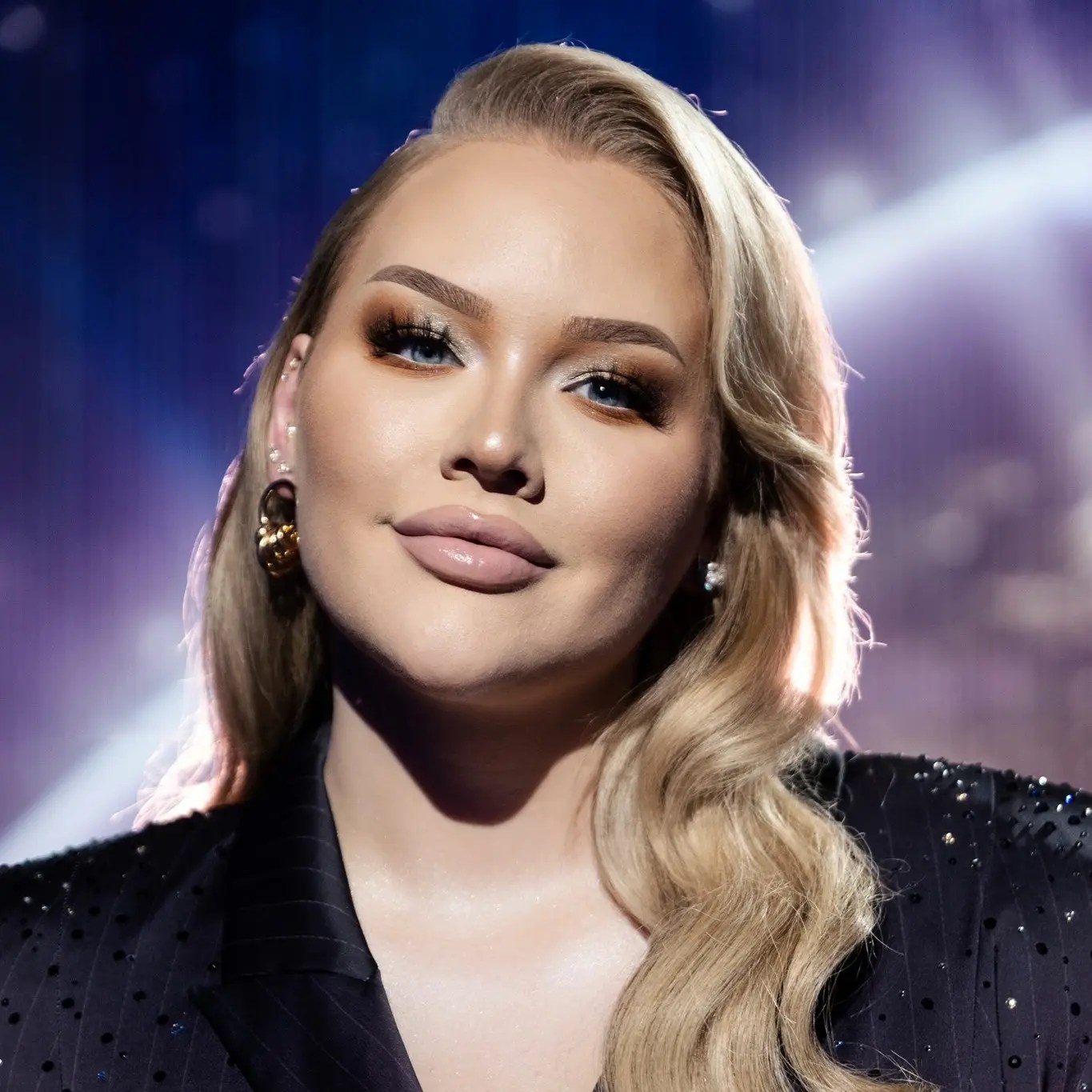 NikkieTutorials OUT FRONT