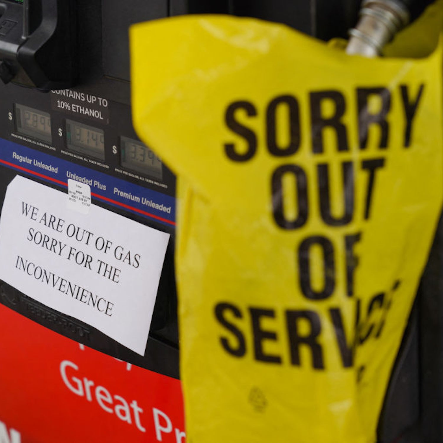 How to Safely Store and Transport Extra Gasoline Outside Online