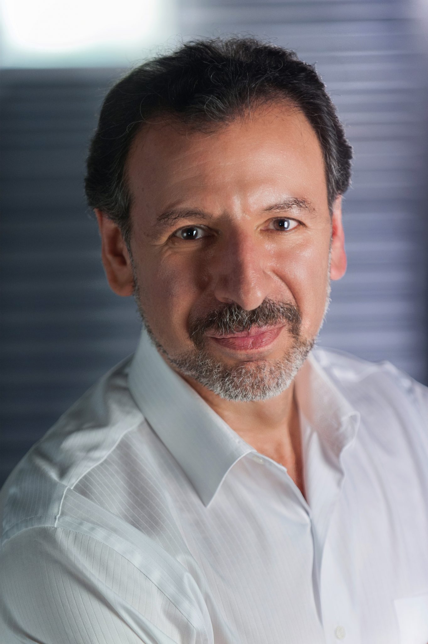 Summary Smartsourcing Thomas M. Koulopoulos Outsource Accelerator