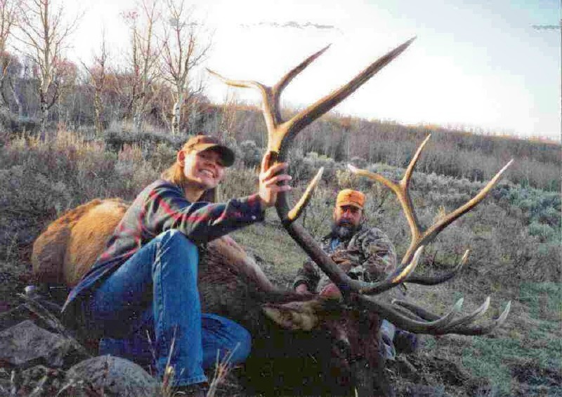 Wyoming Elk Hunting, Bull Elk Hunts, Late Season Cow Elk Hunts.