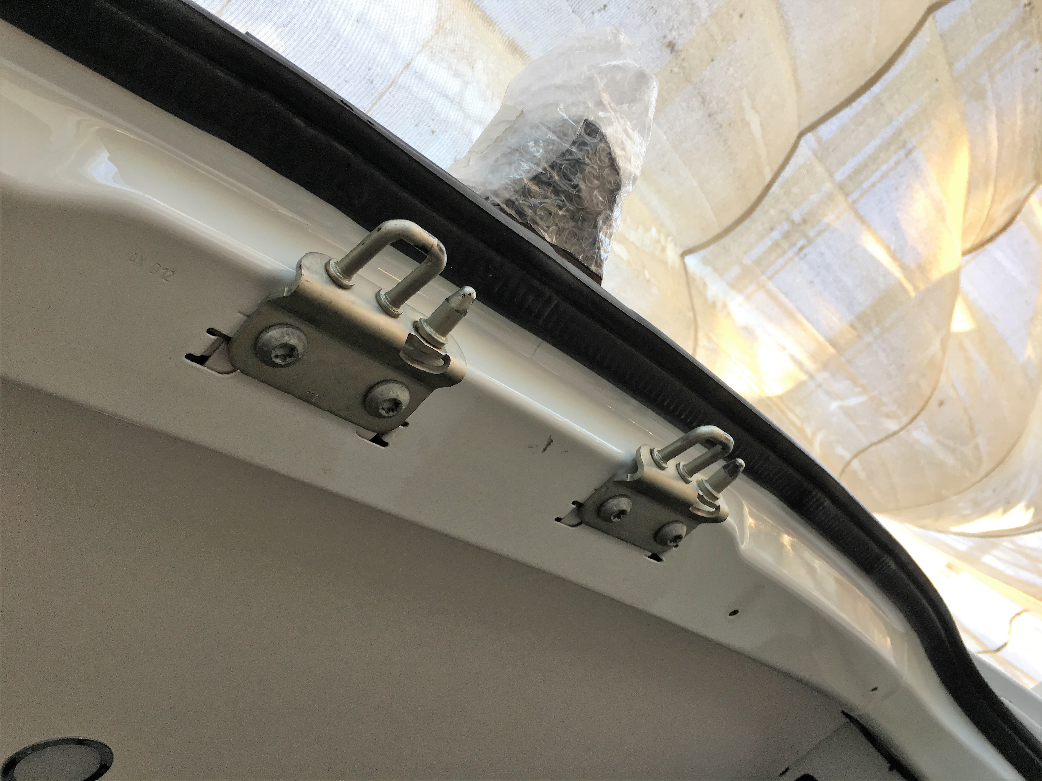 How to readjust the back doors of the Sprinter 316 CDI in 7 steps