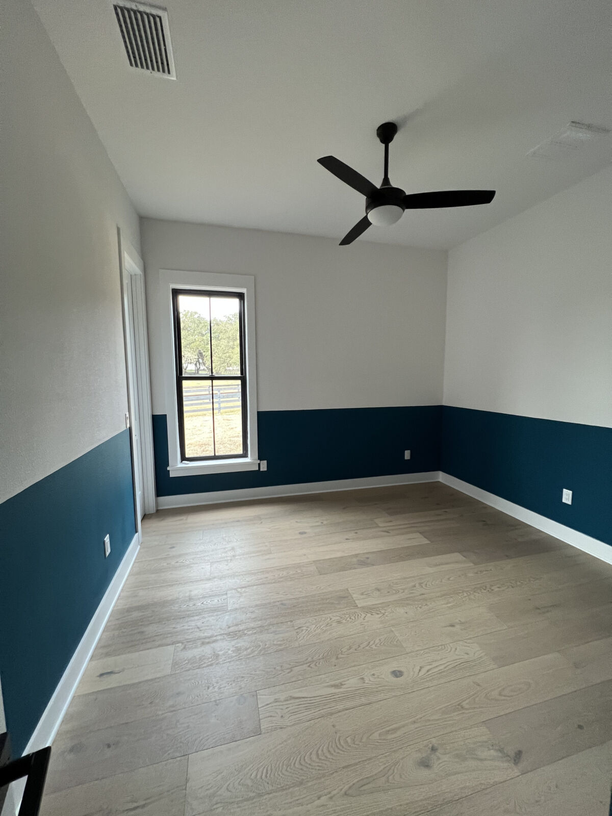 Modern Farm House Reddick Owen Construction