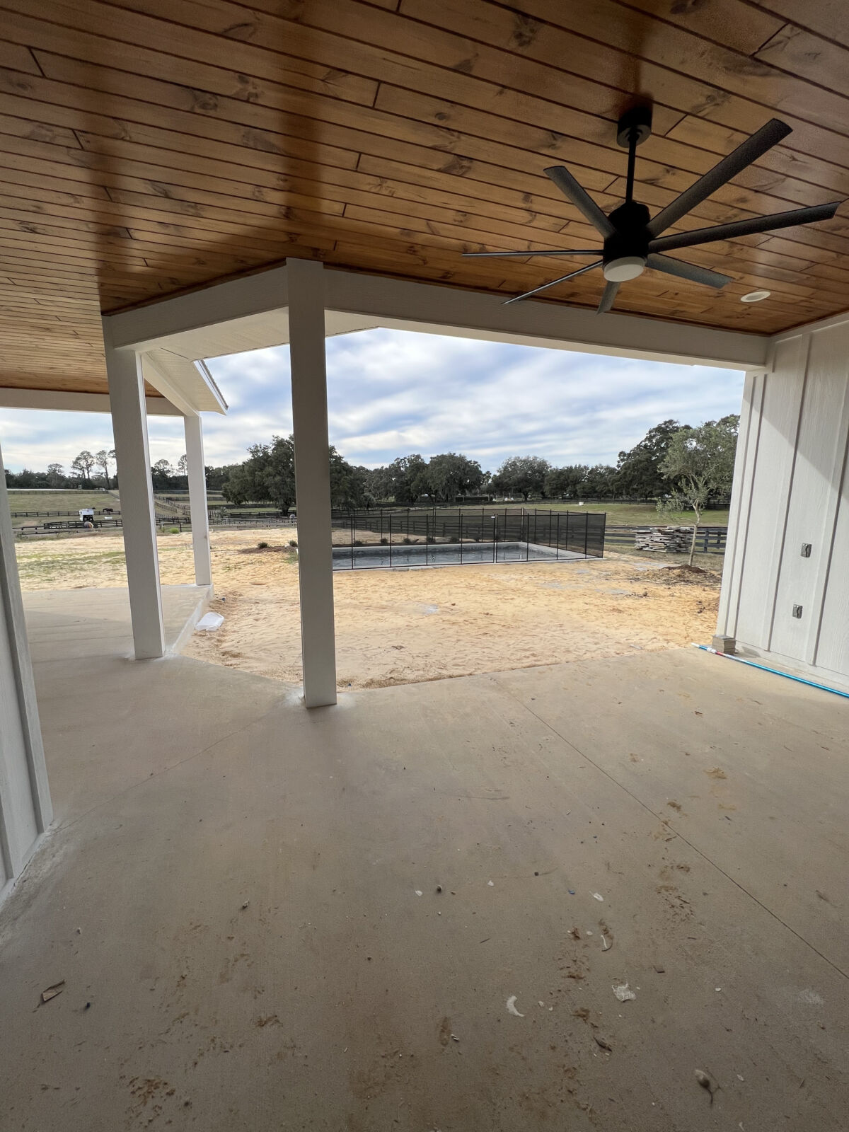 Modern Farm House Reddick Owen Construction