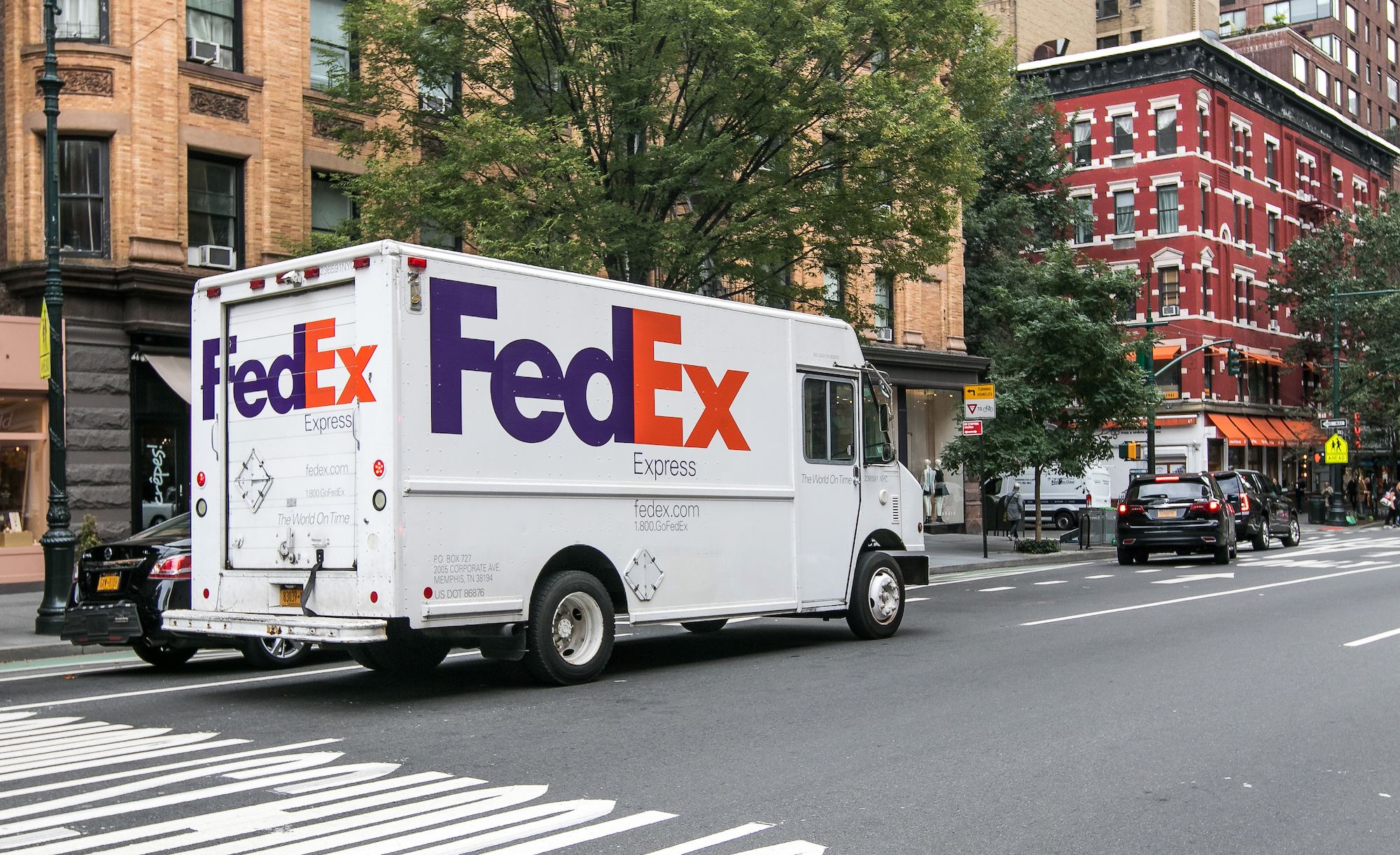 FedEx embraces shifting trends to navigate transport and logistics(04)