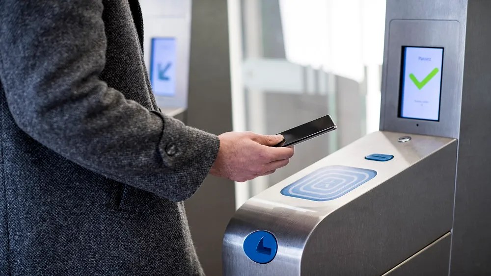 Using Apple Pay On The Paris Metro A Comprehensive Guide Own Your
