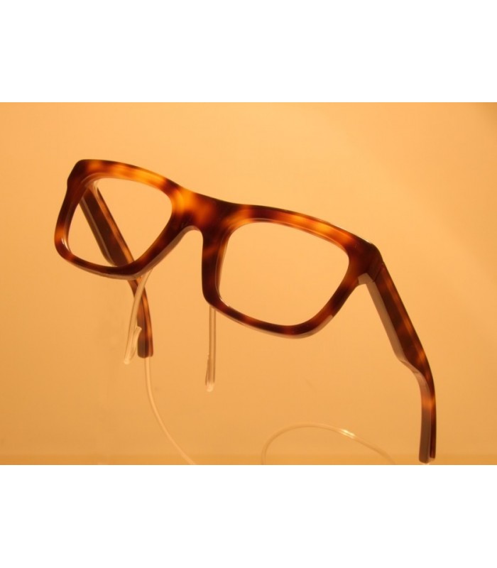 Glasses frames oxygen therapy