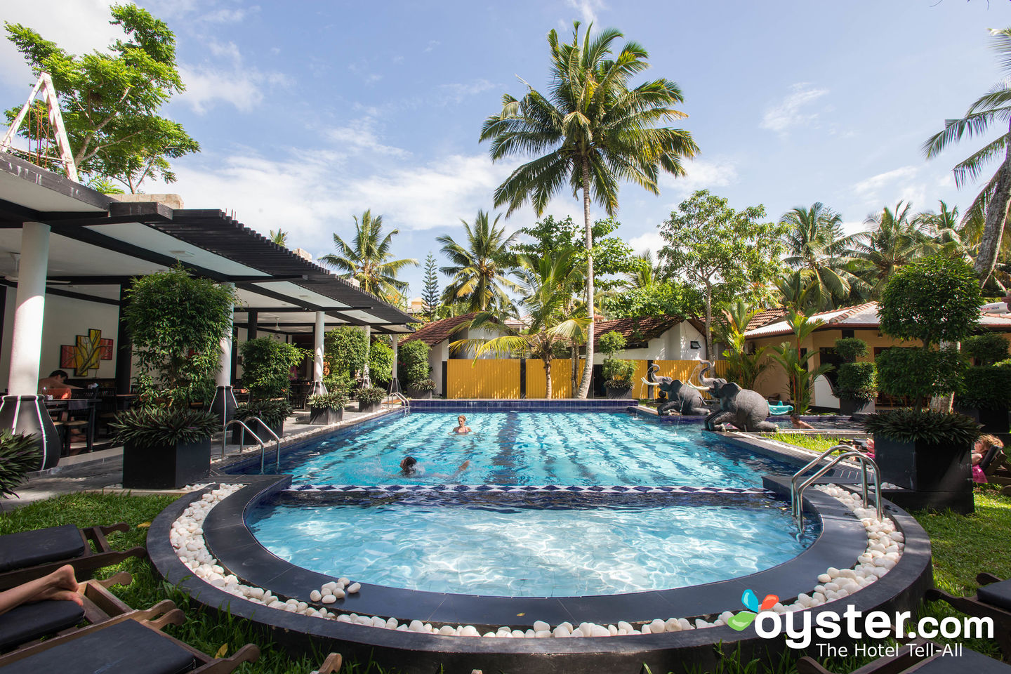 Flower Garden Hotel Review What To REALLY Expect If You Stay