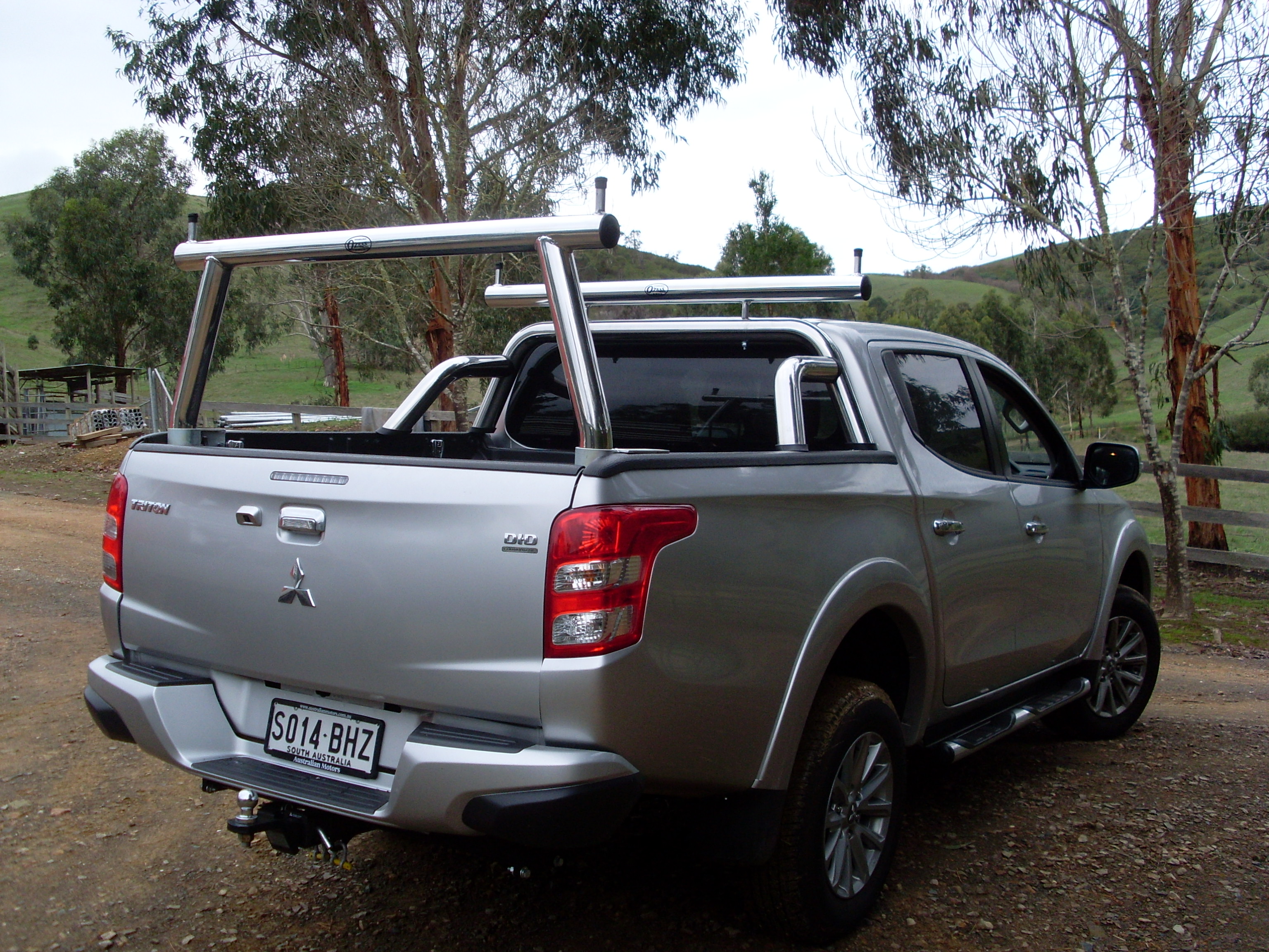 Ozrax Australia Wide Ute Gear. Ute Accessories, Ladder racks & Sports