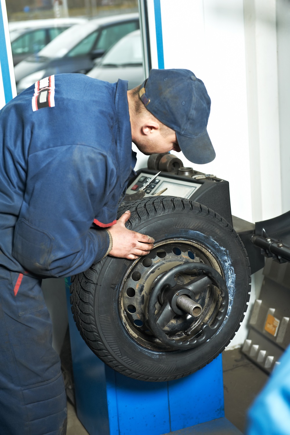 Learn the Difference between Wheel Alignments and Rotations Ozzi's