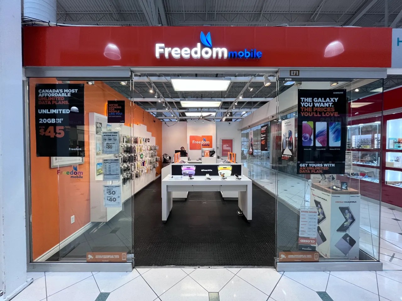E71 Freedom Mobile Pacific Mall Toronto Pacific Mall Toronto