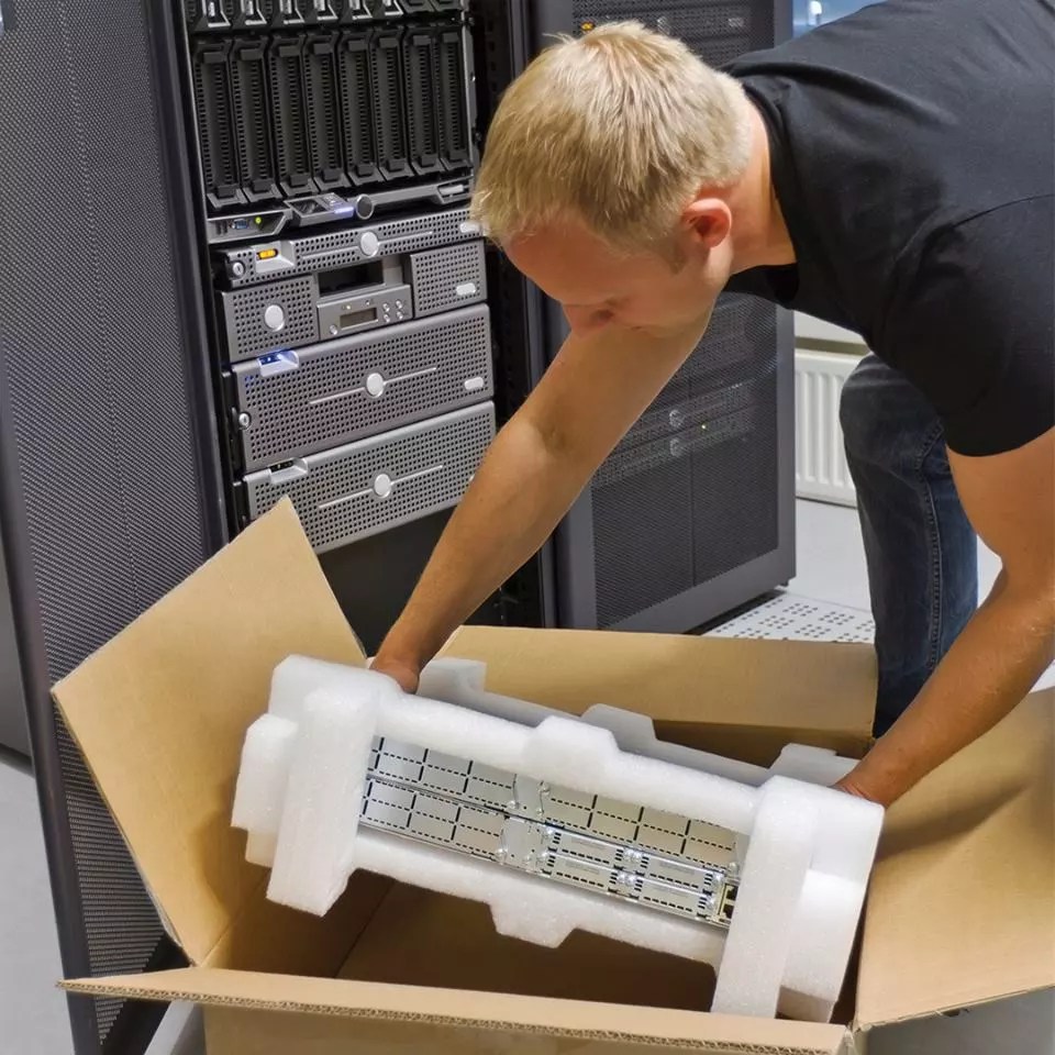 Specialist Shipping Services PACK & SEND