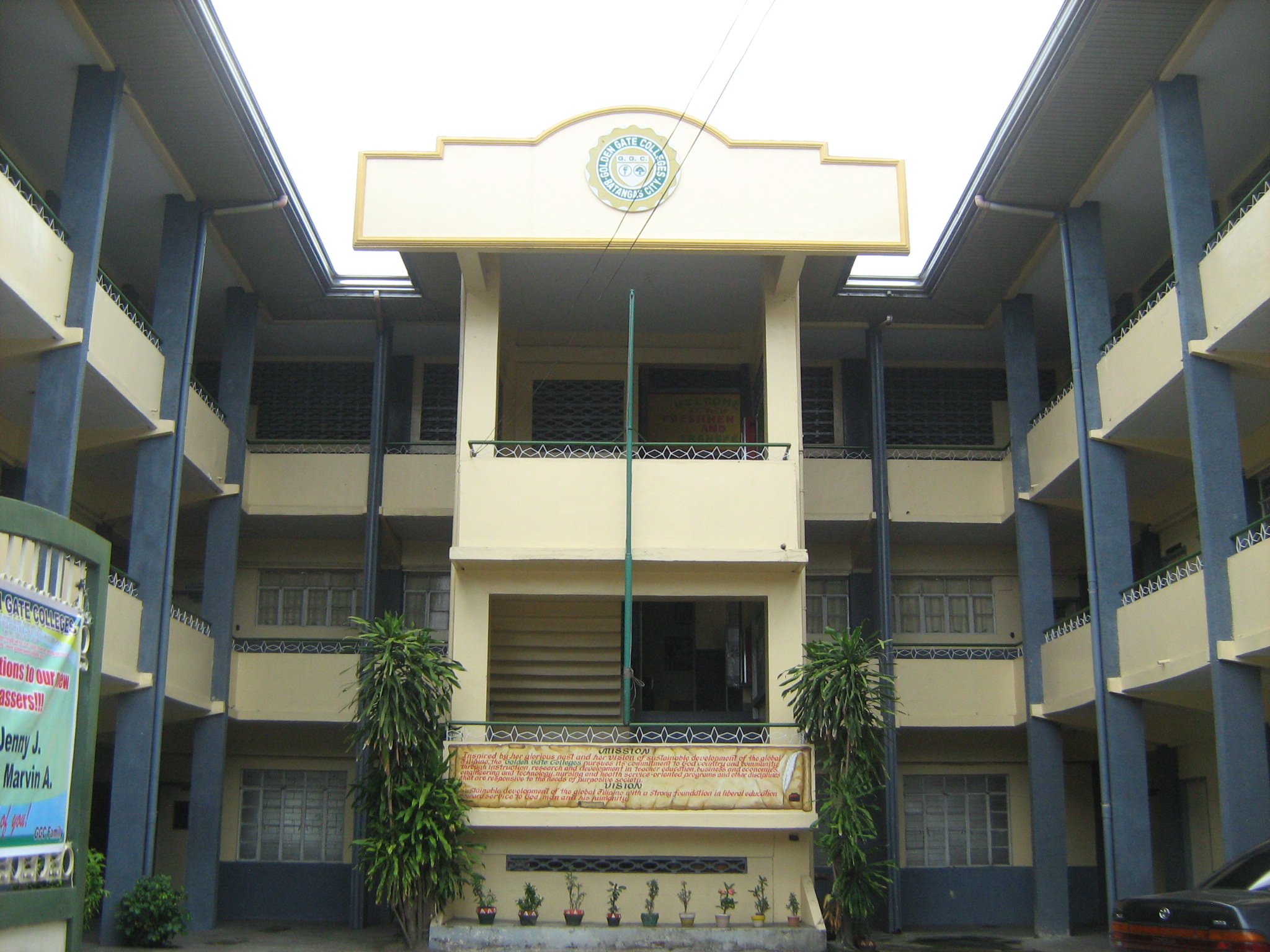 GOLDEN GATE COLLEGES Philippine Association of Colleges and Universities