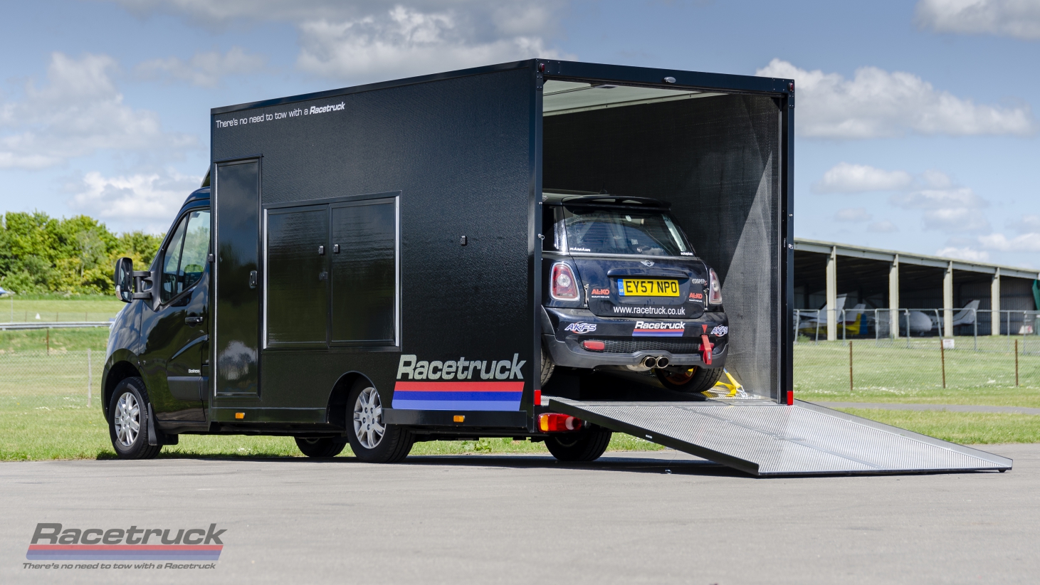 Racetruck Enclosed Race Car Transporter Paddock 42