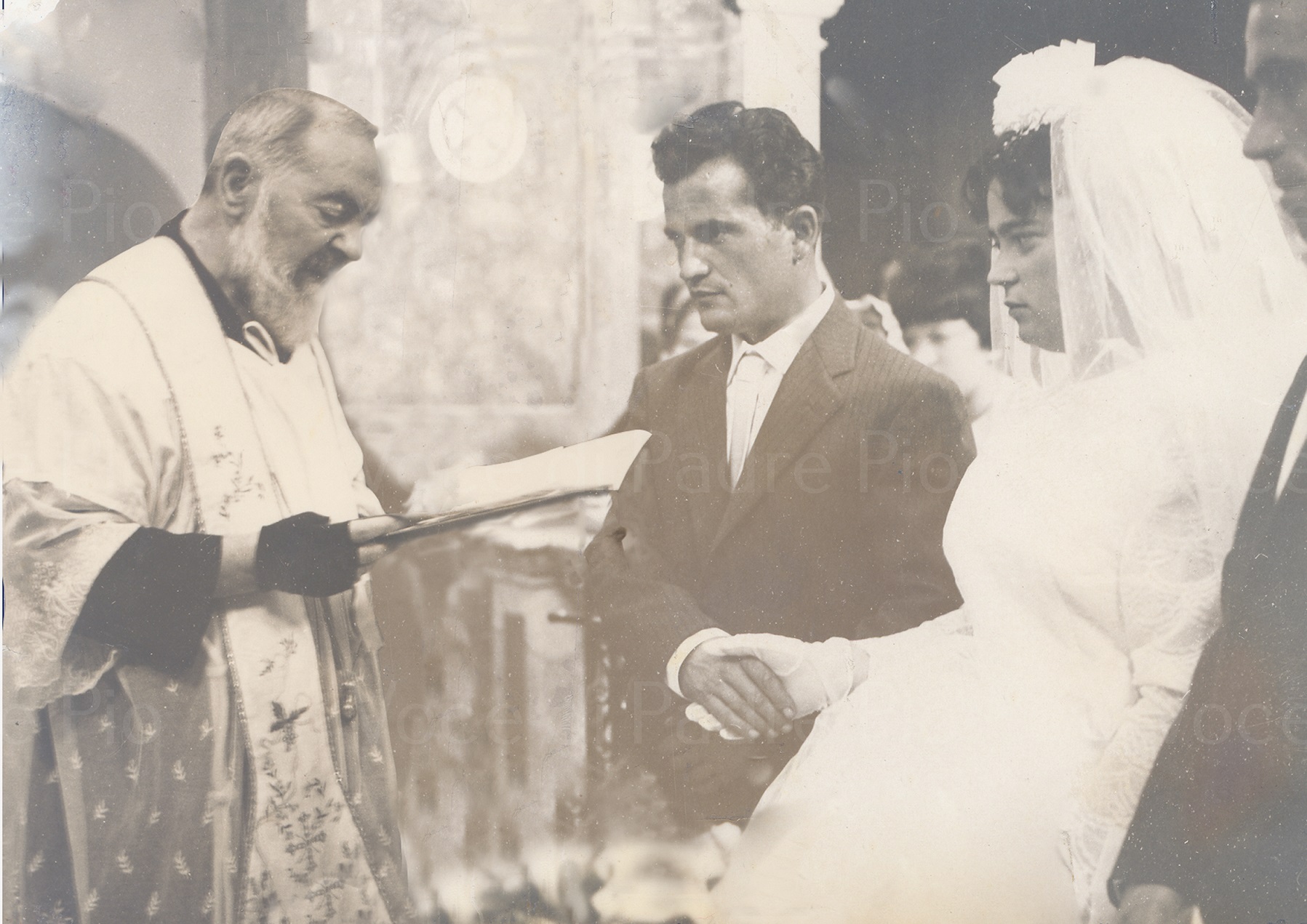 Cosa Diceva Padre Pio Agli Sposi? - Portale Ufficiale Di Padre Pio Da Pietrelcina 1271_x_1797_jpg