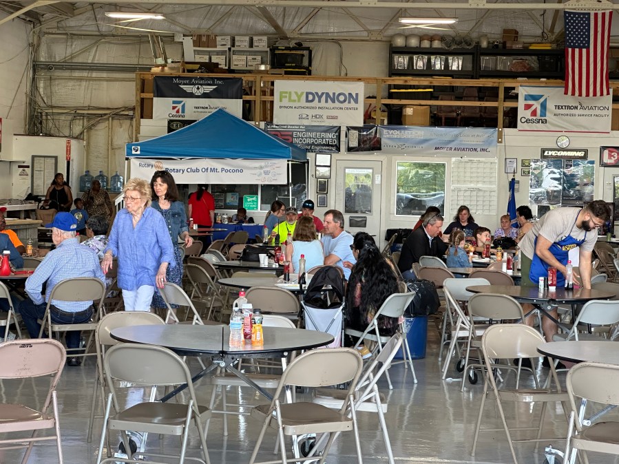 Flying in and Dining in at Pocono Mountain Regional Airport