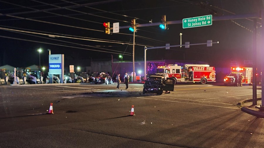 Police investigate Butler Township crash Eyewitness News(04)