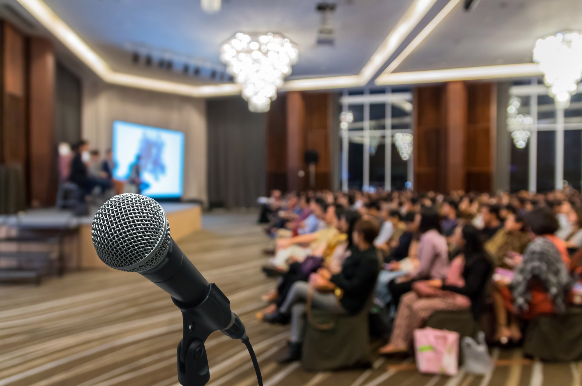 10 Tips to Give a Speech Everyone Will Remember