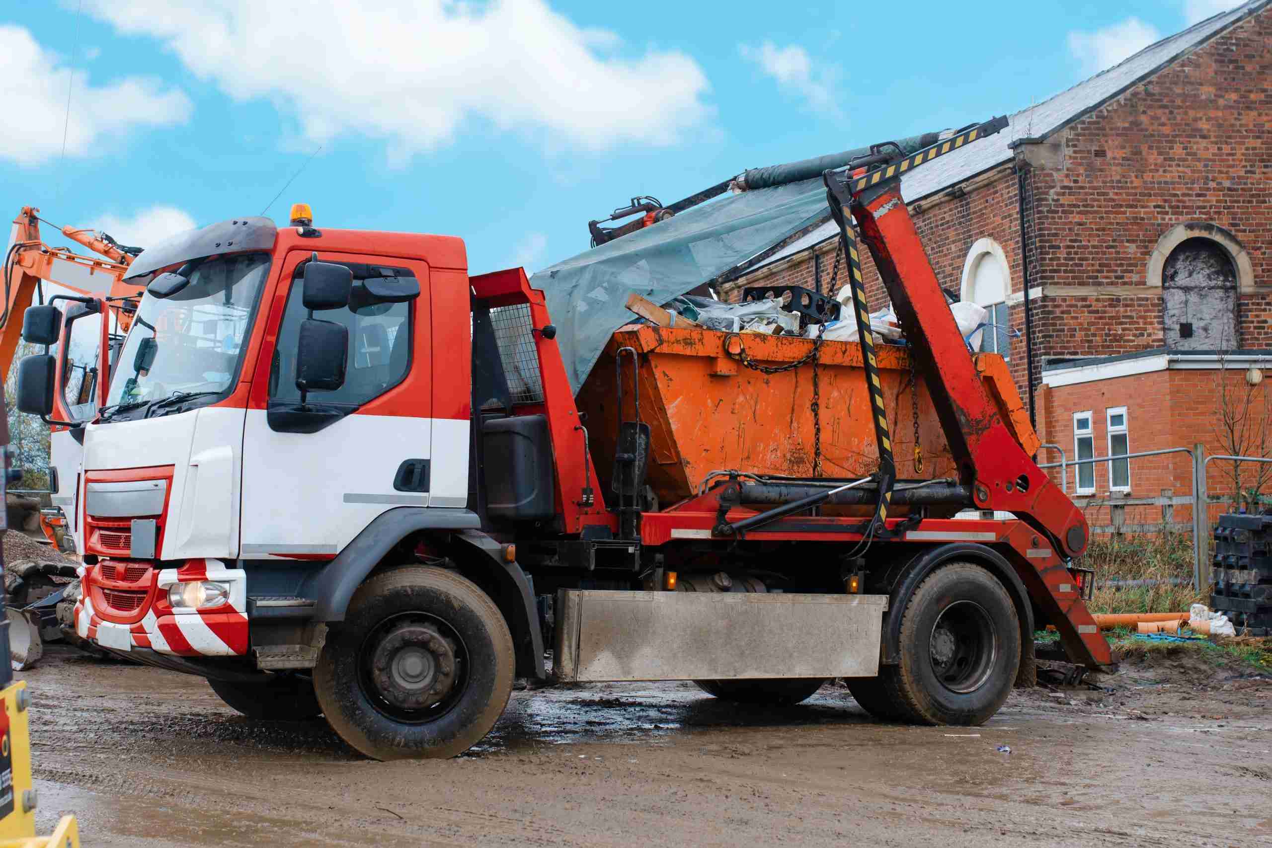 Cost of hiring a skip in 2023 for Commercial Use