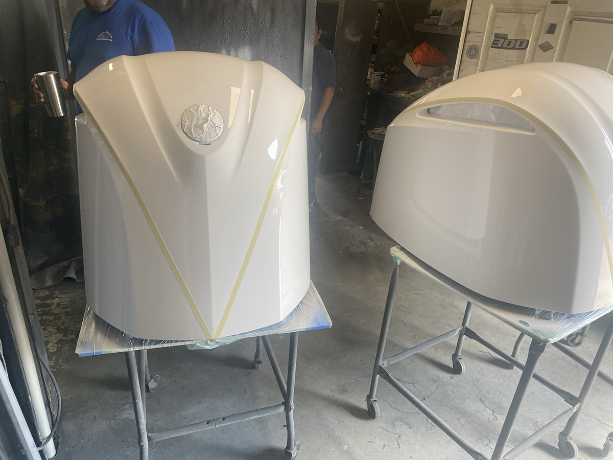 Custom Paint Job Triple Yamaha 300hp’s Palm Beach Outboards