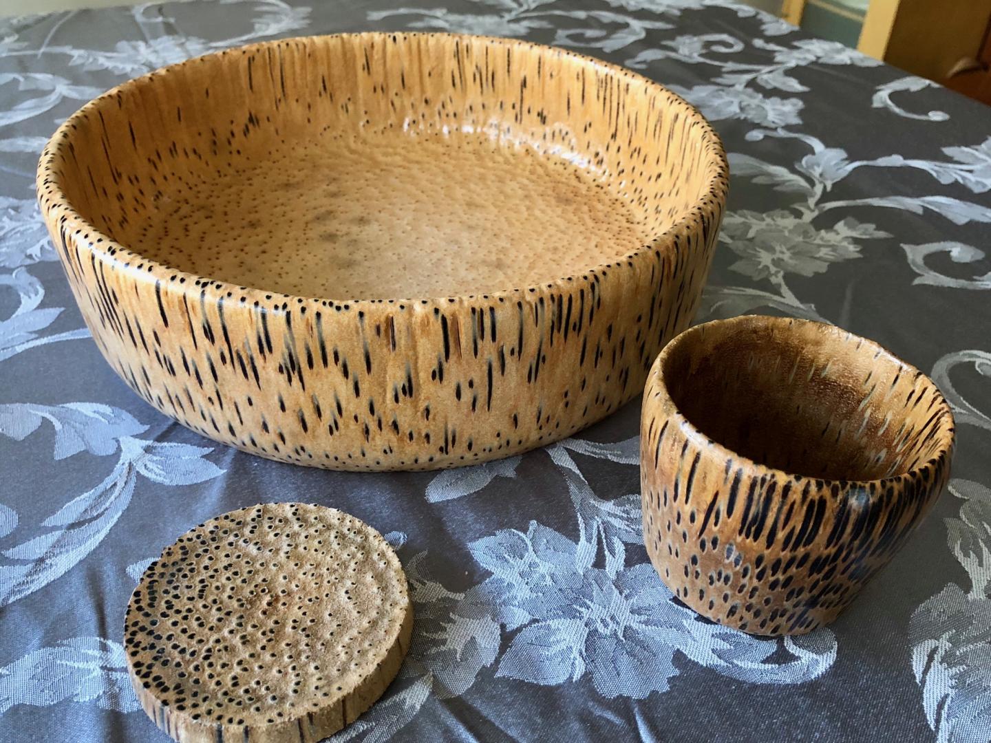 Palm wood can be good to make things with DISCUSSING PALM TREES