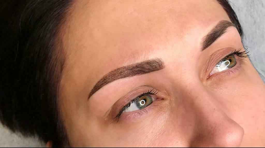Microblading, ombre brows Pamperdeck