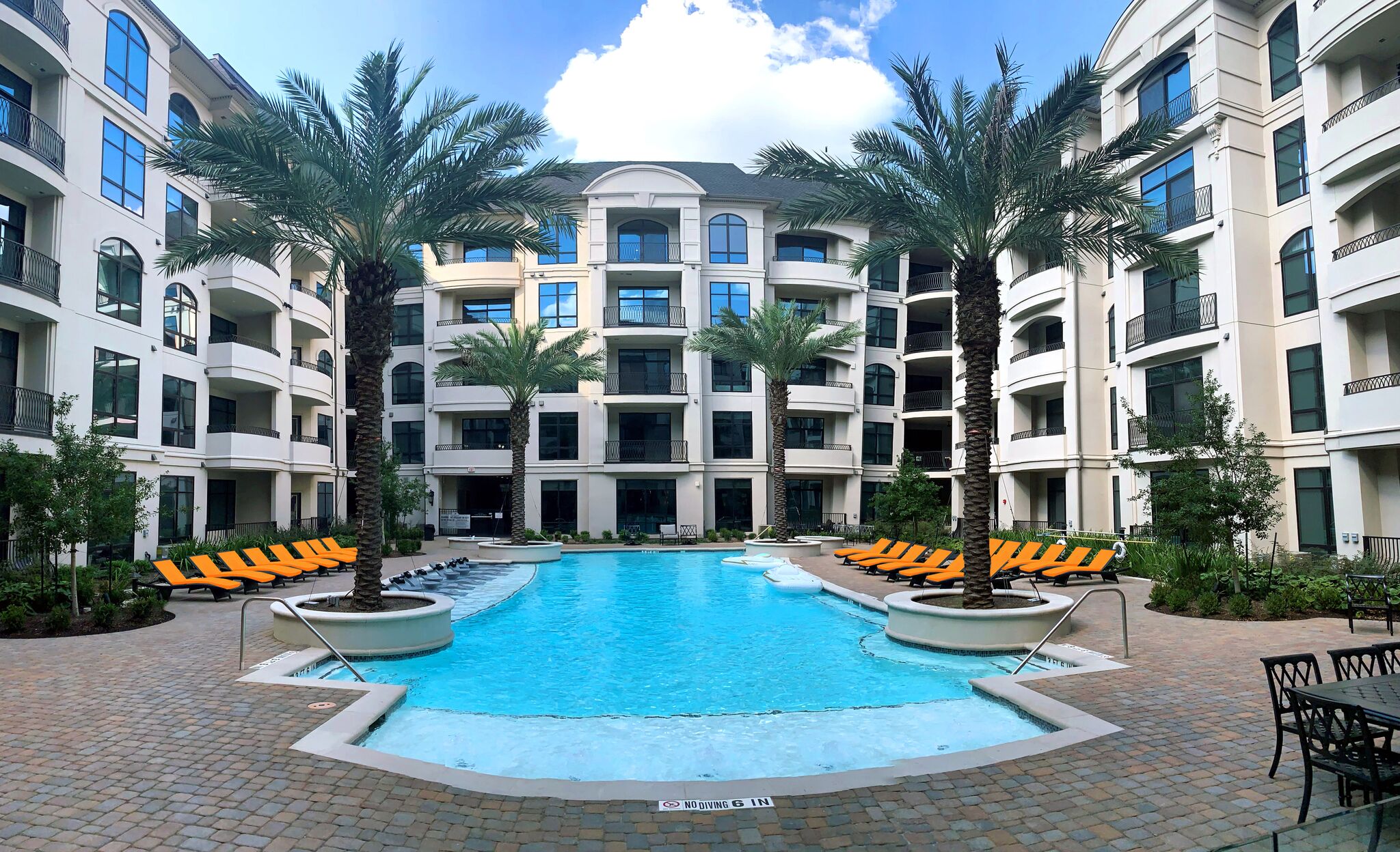 Exclusive River Oaks Apartments Put the Best of Houston at Your