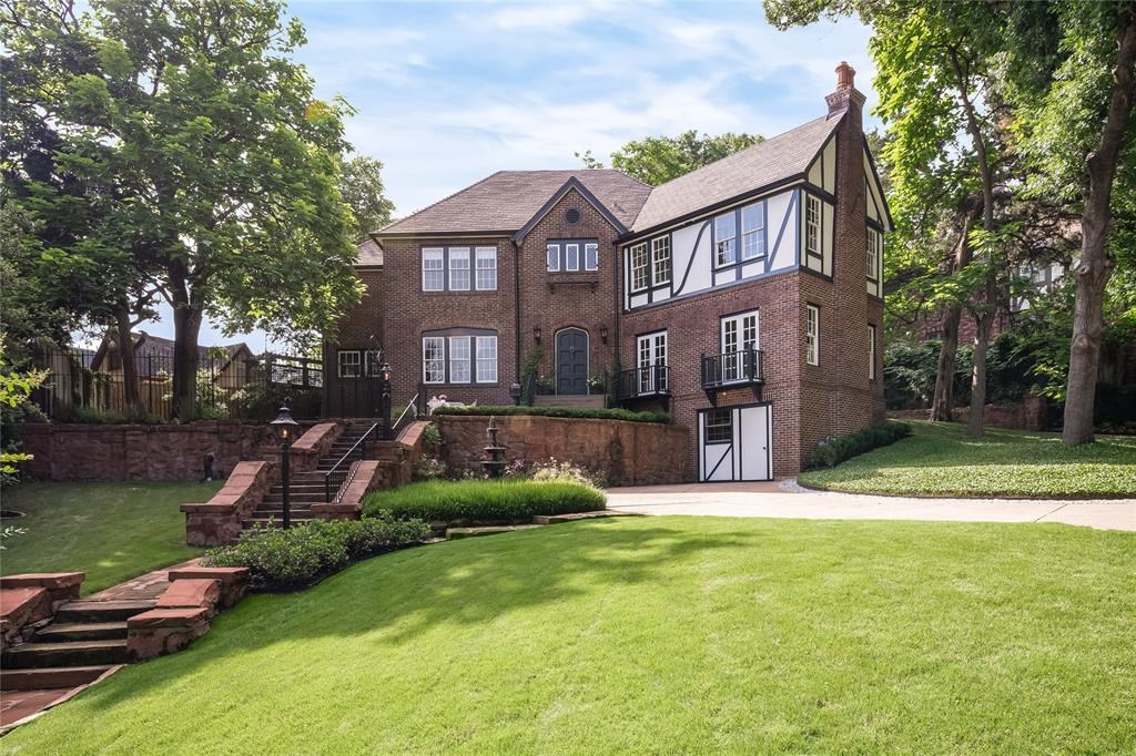 Oak Cliff Real Estate — This Kessler Park ‘Gem' Just Hit the Dallas Market