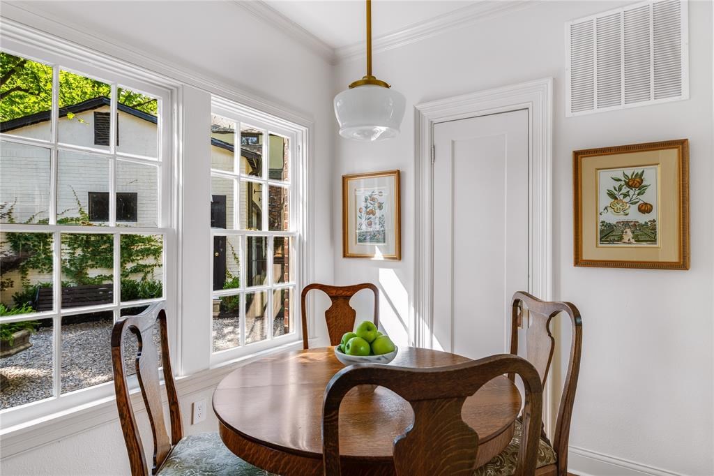 Oak Cliff Real Estate — This Kessler Park ‘Gem' Just Hit the Dallas Market