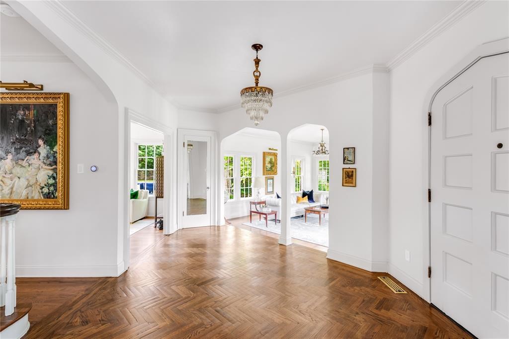 Oak Cliff Real Estate — This Kessler Park ‘Gem' Just Hit the Dallas Market