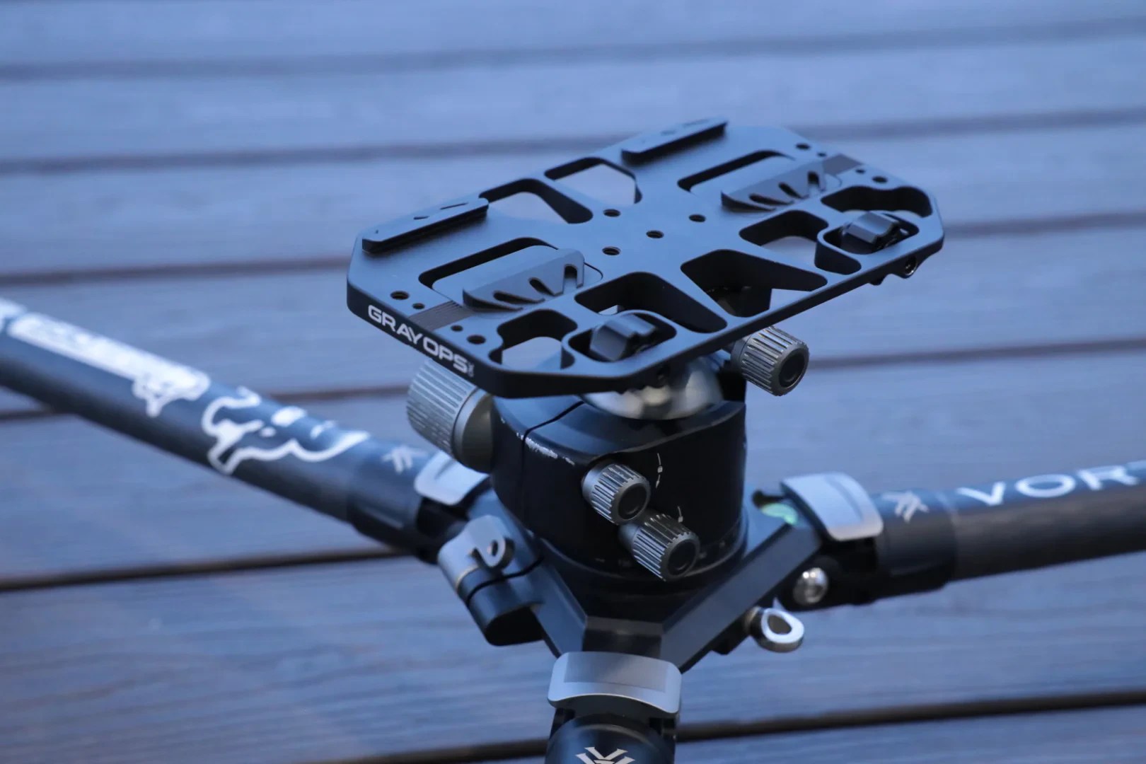 Hunter Tripod Plate Paramount Tactical