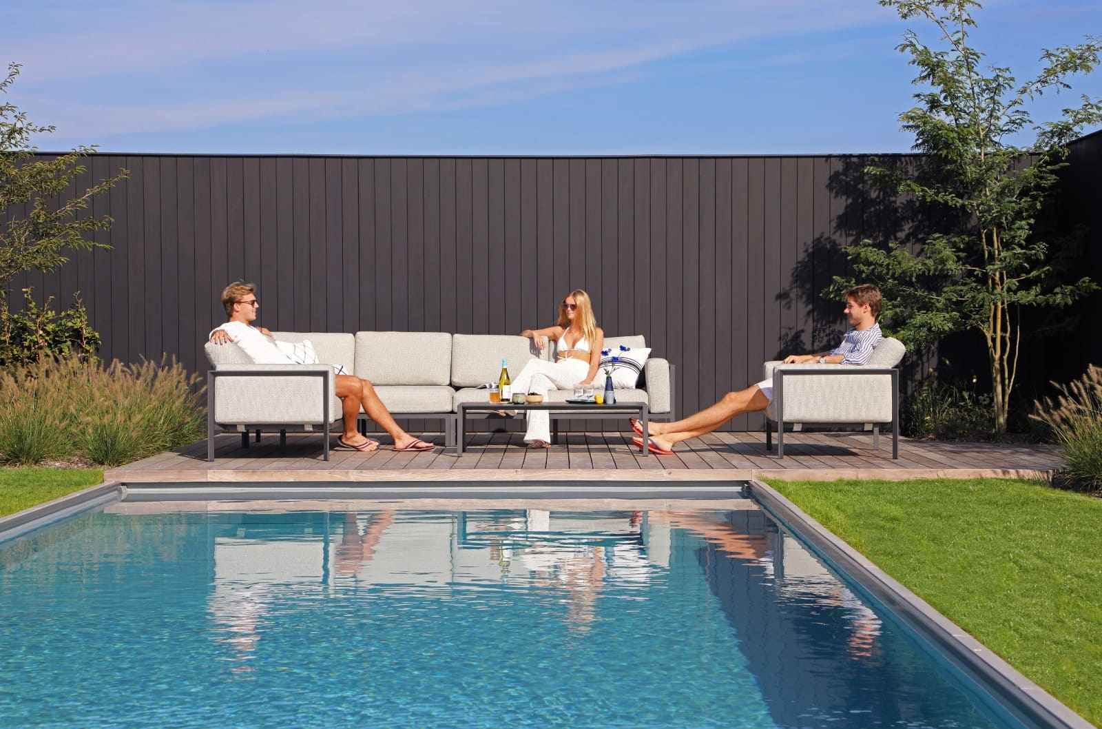 Ultimate Guide to Poolside Furniture Unveiling the Best Summer