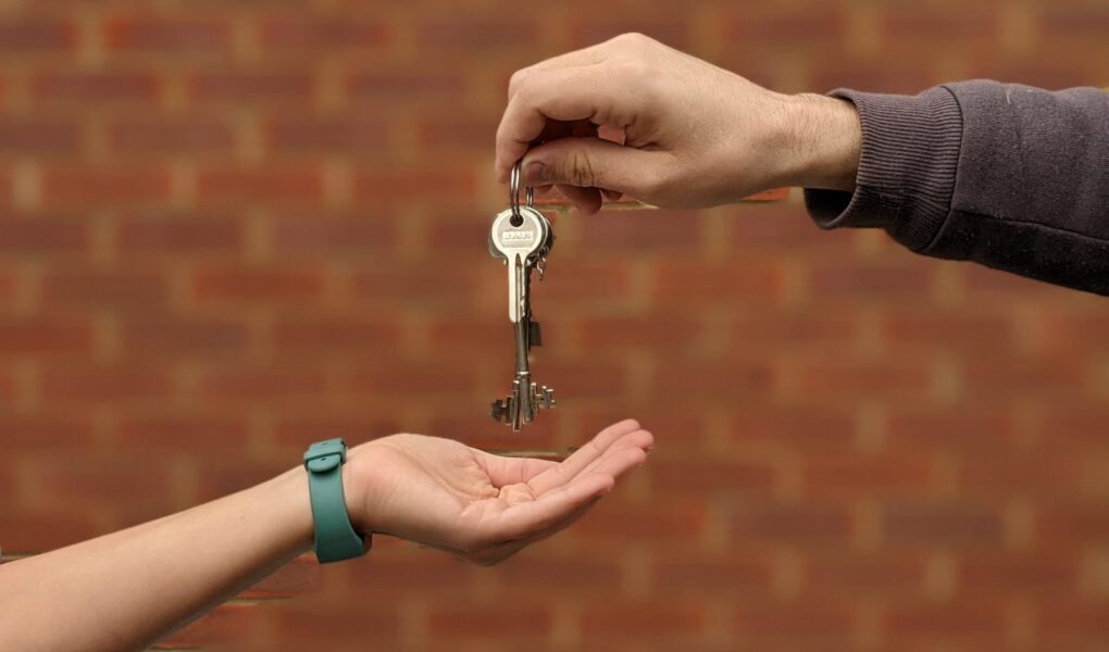 Buying a property in the UK What to do when buying a house for the