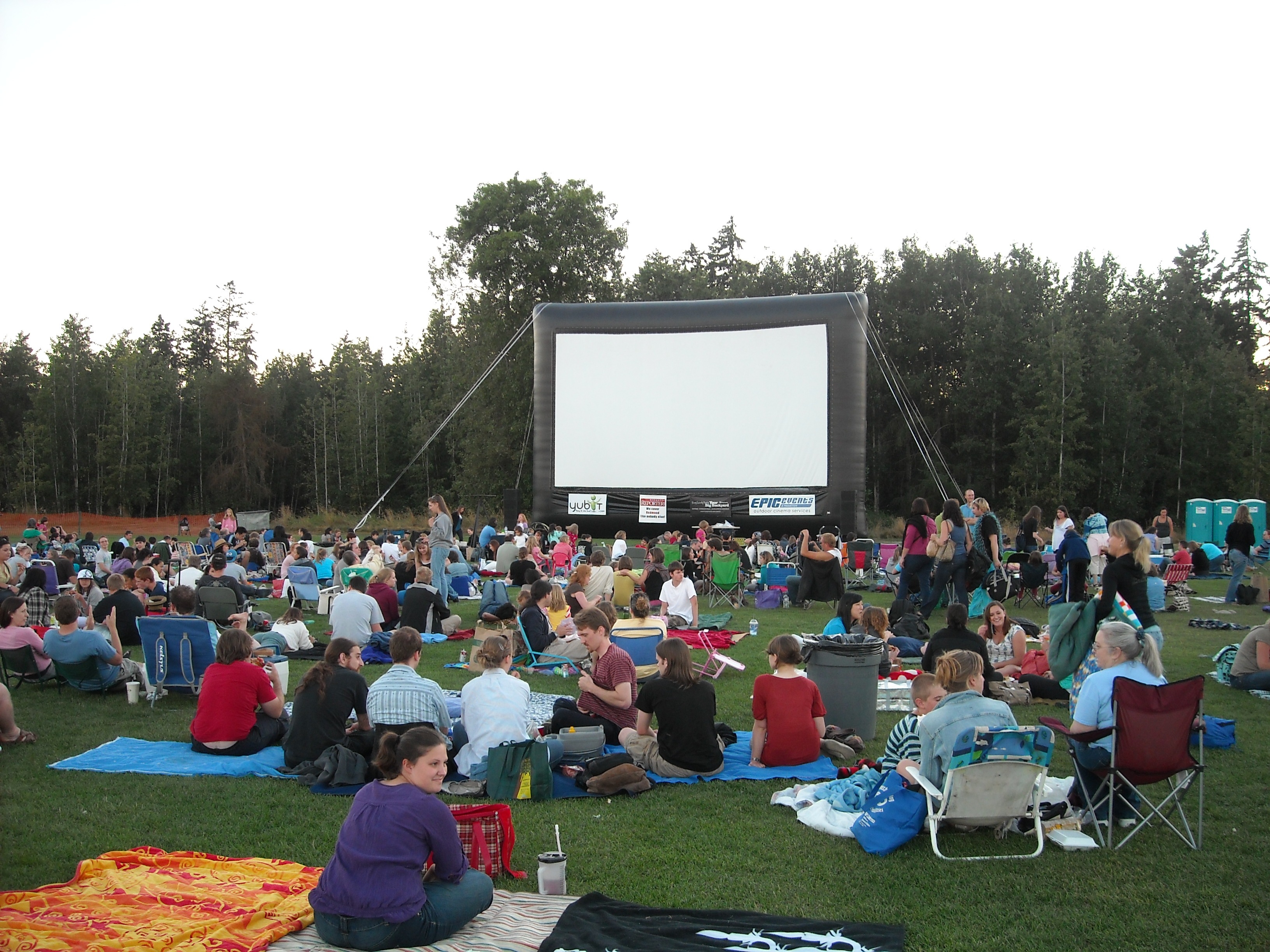 Sunset Cinema FamilyFriendly Outdoor Movies Around Puget Sound
