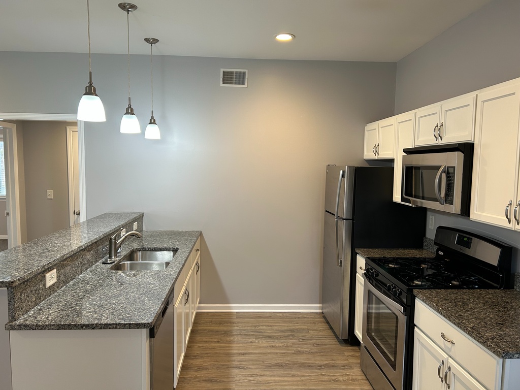 Available Now Park Ridge Apartments