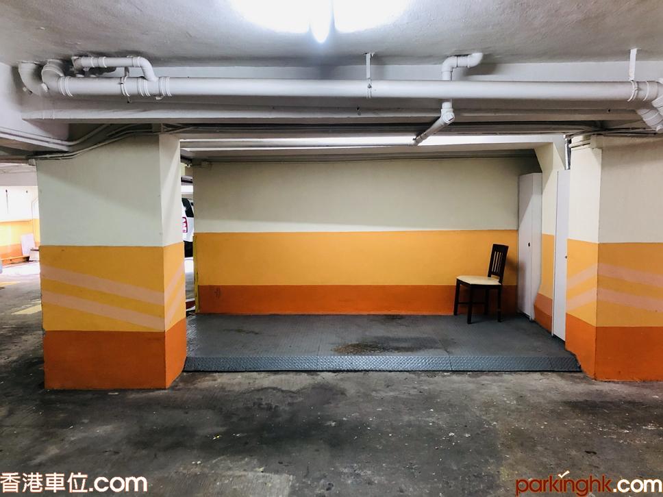 West MidLevels carpark, Robinson Road carpark, Right Mansion carpark