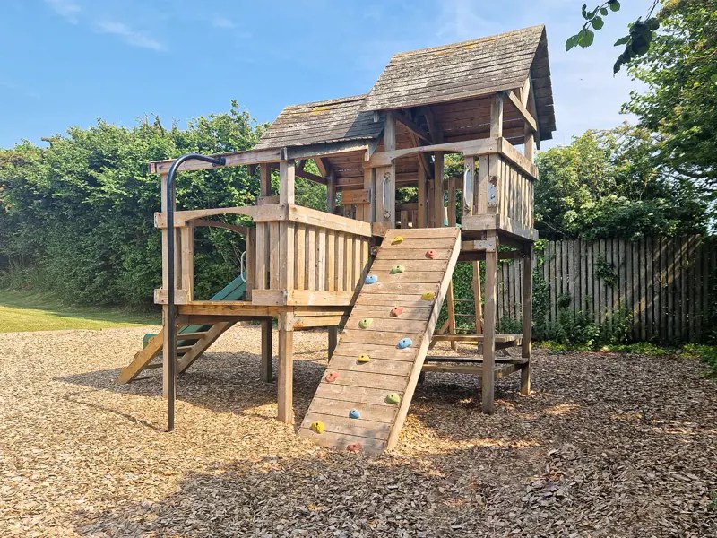 Static Caravans for Sale in Tenby and Saundersfoot / Explore now