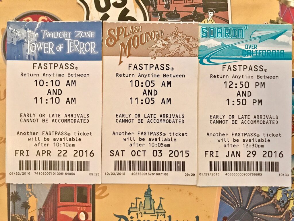 The Secrets To Disneyland's FASTPASS Service Park Savers