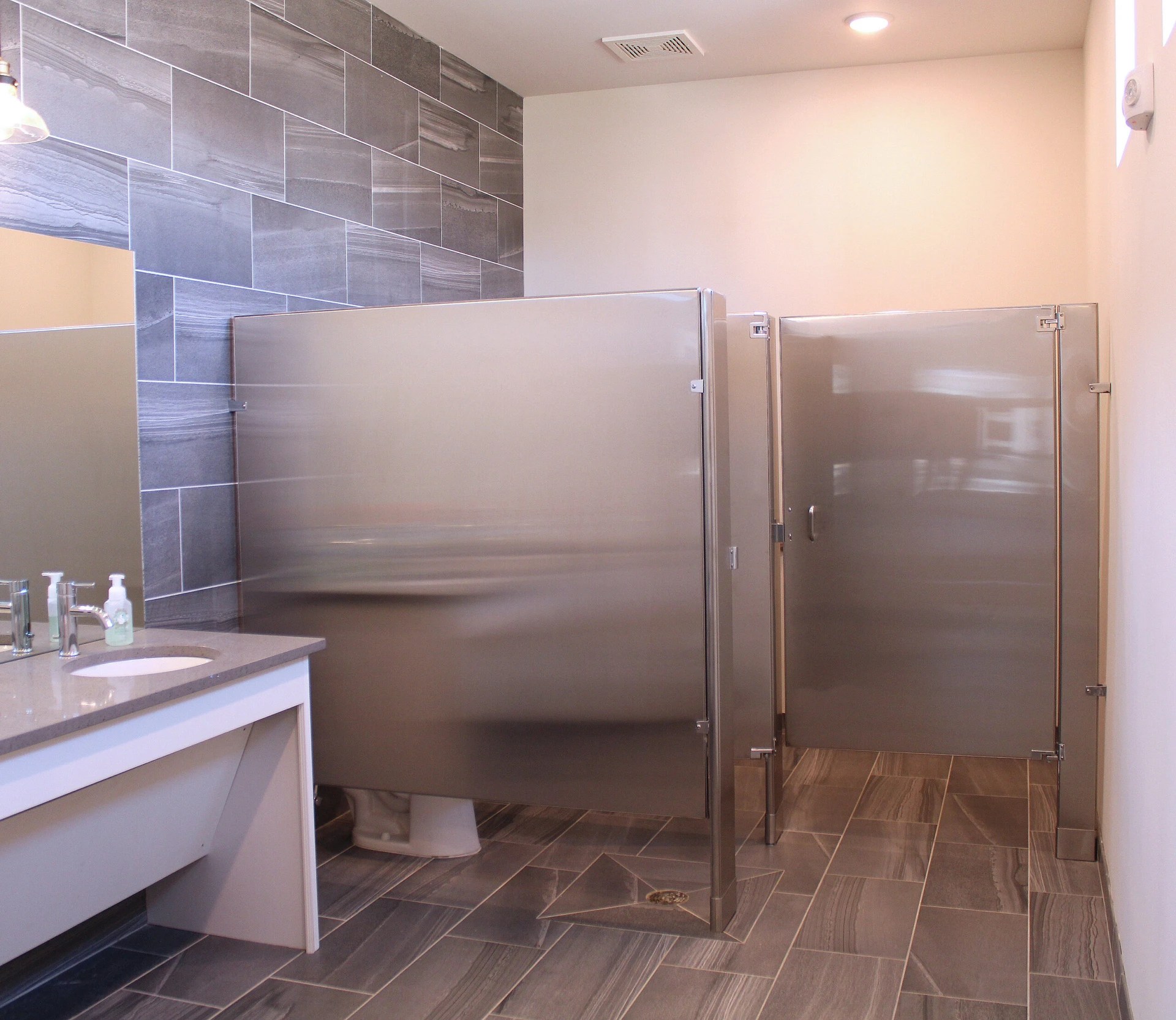 Stainless Steel Partitions Partition King