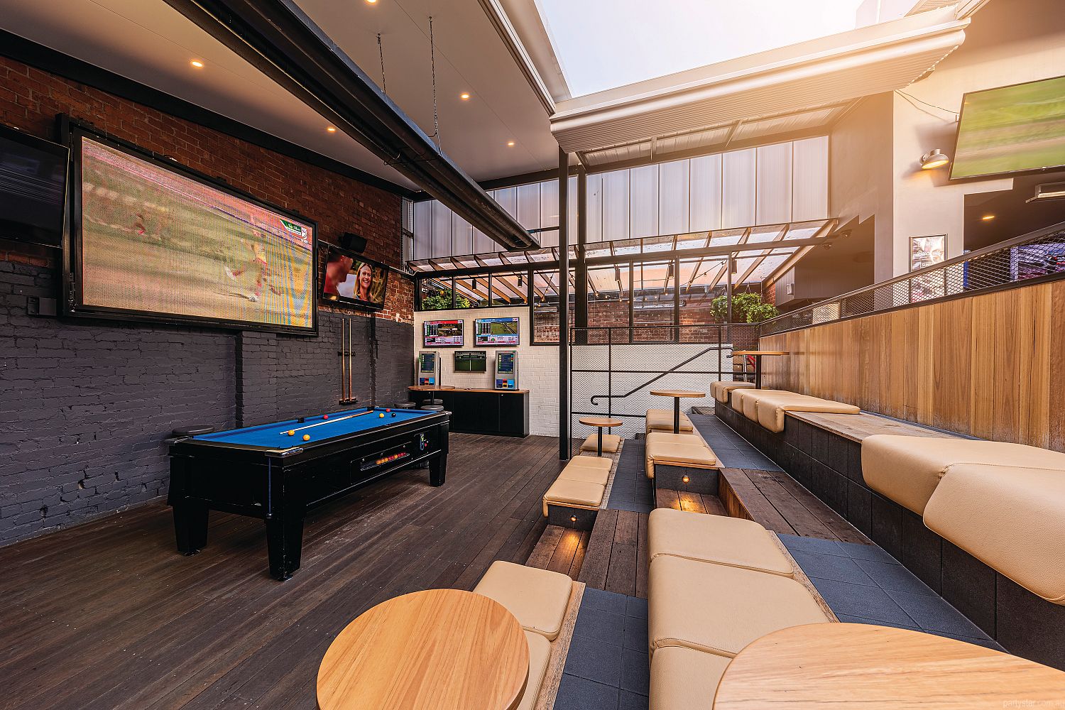 The Sporting Globe (Sports Terrace) in Geelong, VIC function room hire