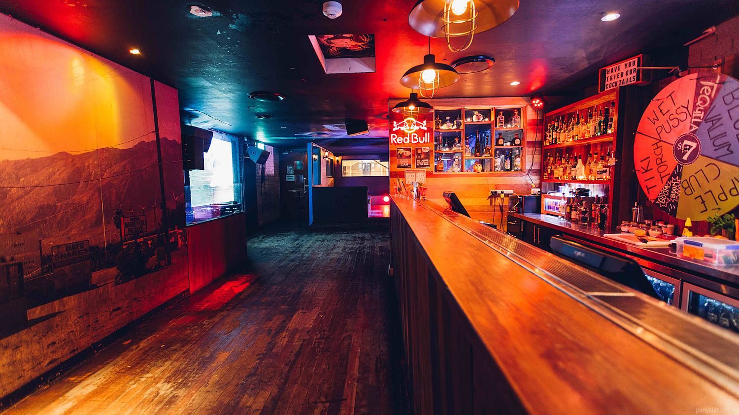 Rattle Snake Motel (Entire Upstairs) in Coolangatta, Gold Coast