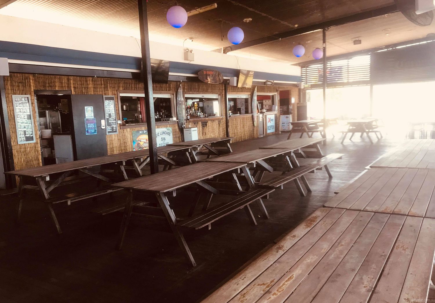 The Island Bar (Island Bar) in Nelly Bay, Cairns function room hire
