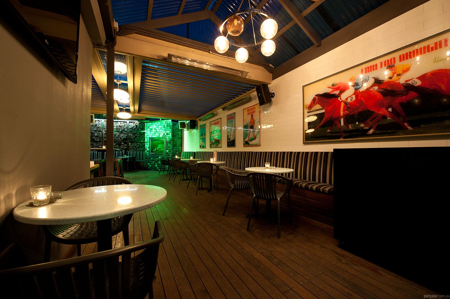Tea Gardens Hotel (Garden Bar) in Bondi Junction, Sydney function