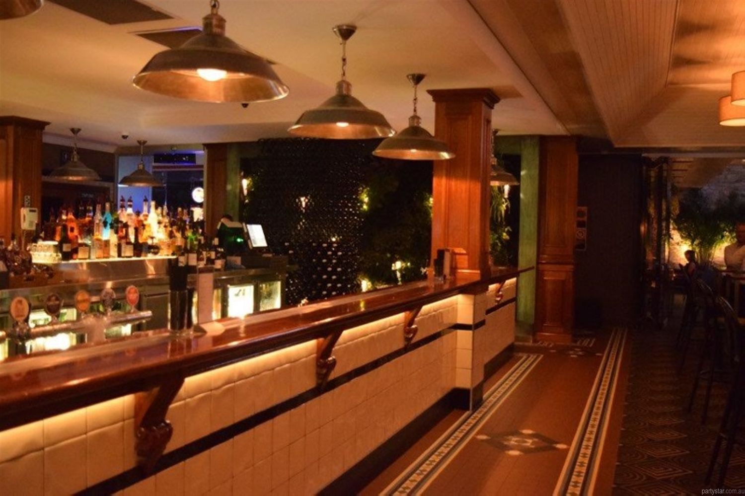 Brookvale Hotel (Courtyard) in Brookvale, Sydney function room hire