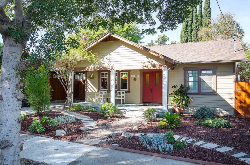 A Wonderful 1921 Craftsman Home Located in the Heart of South Pasadena