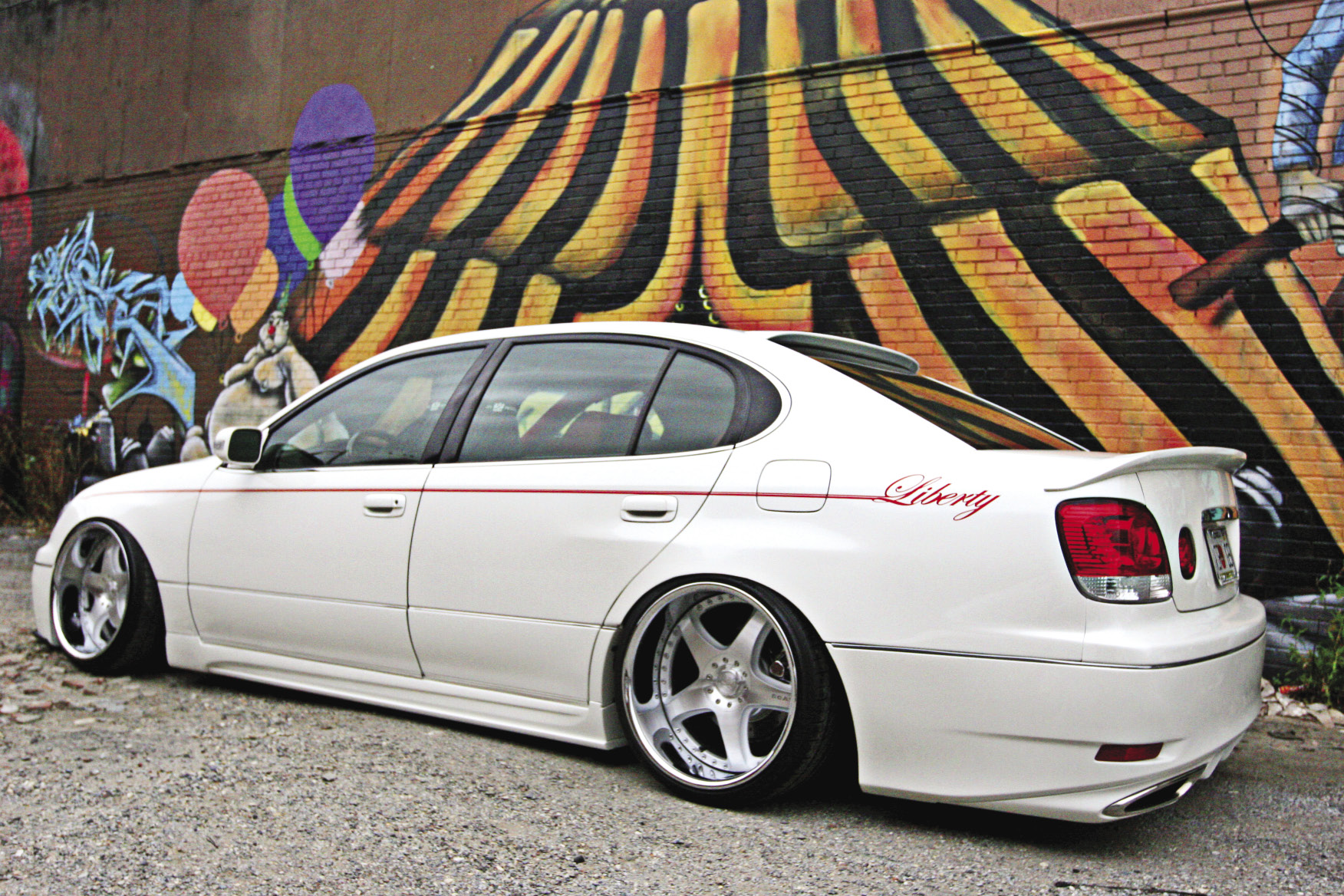 PASMAG | PERFORMANCE AUTO AND SOUND - King of VIP: Tyrone Pertab's 2000
