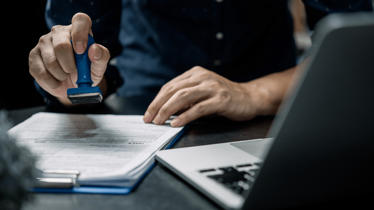 Important Difference Between E2 Visa and E2 Change of Status