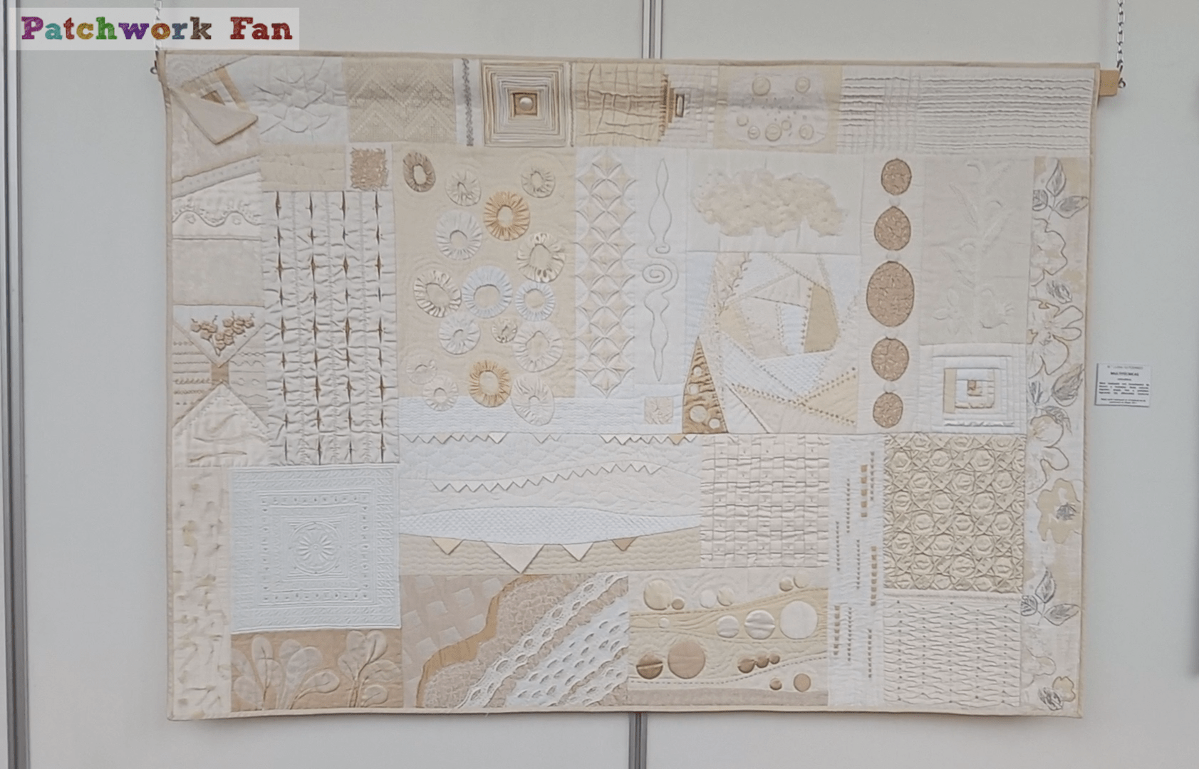 Feria de Patchwork Madrid 2022 El paseo de una patchwork fan.