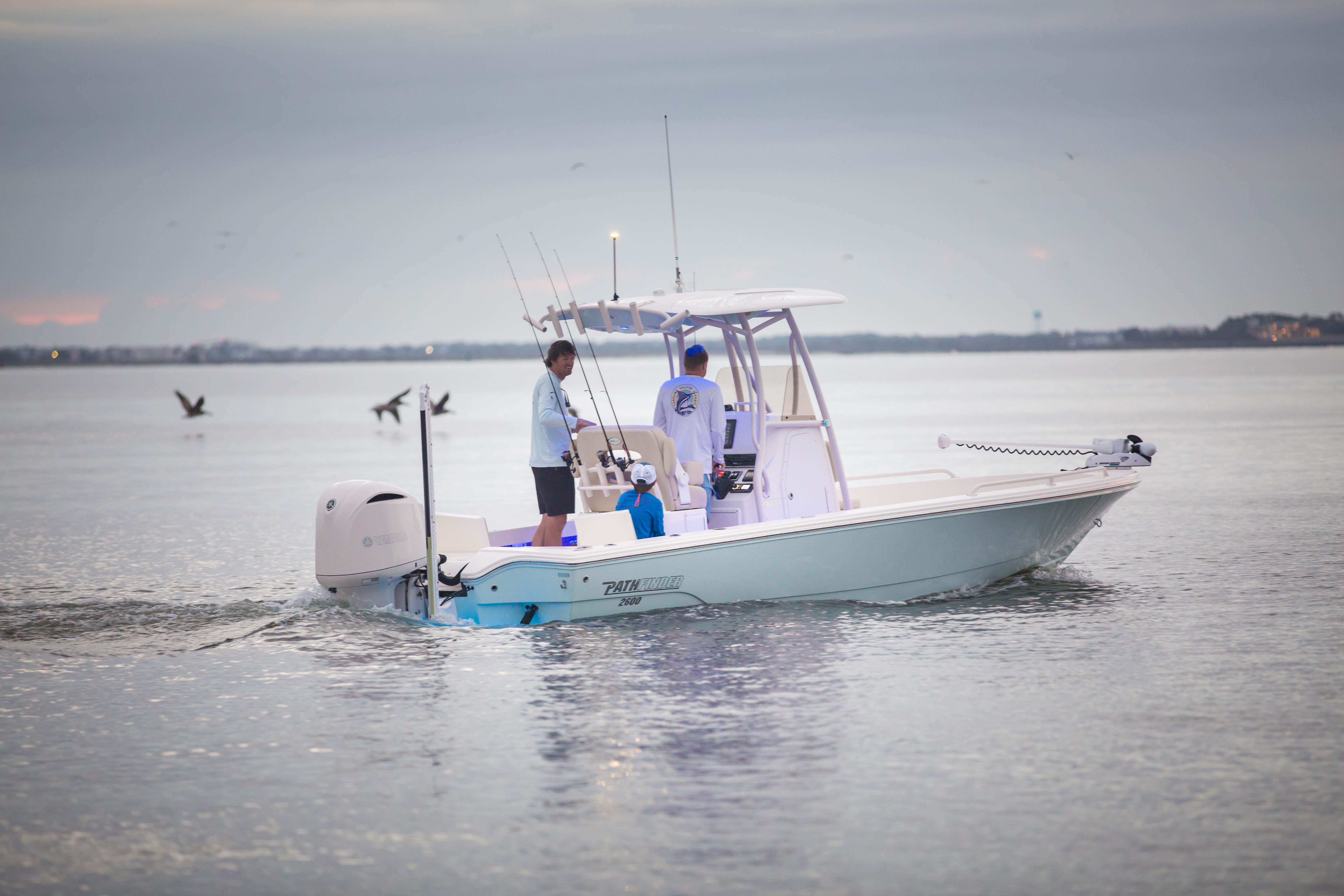 2024 Pathfinder 2600 TRS Pathfinder Boats